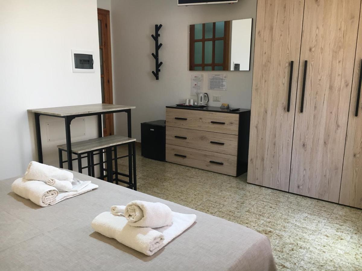Mille Soli Bed And Breakfast Буджеру Екстериор снимка